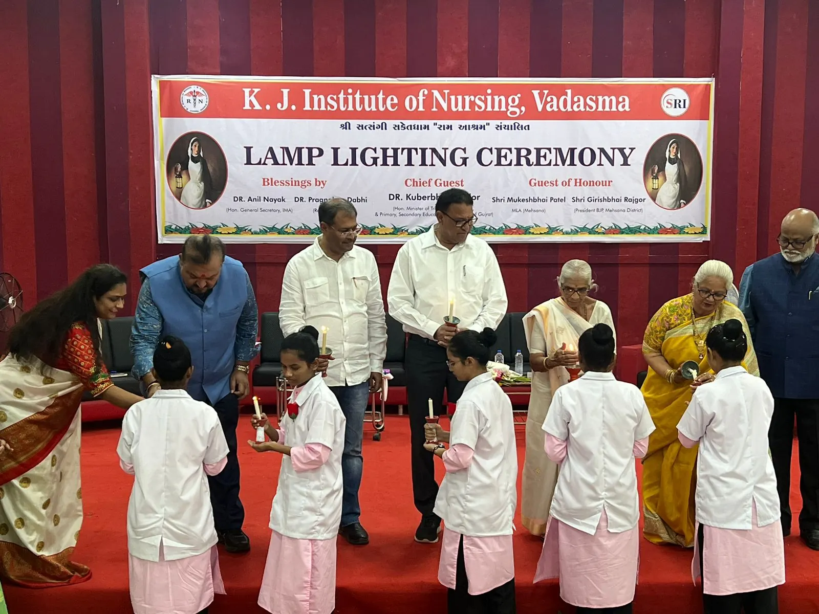 Nursing oath ceremony with candle lighting.